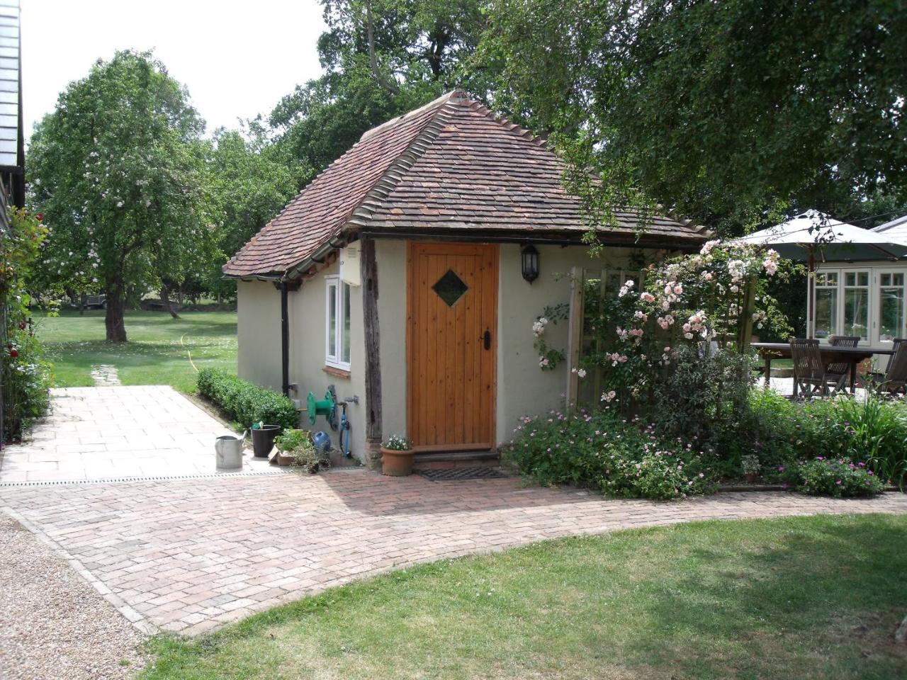 Wilderness B&B 3 Self Contained Rooms Nr Sissinghurst Headcorn Exteriör bild