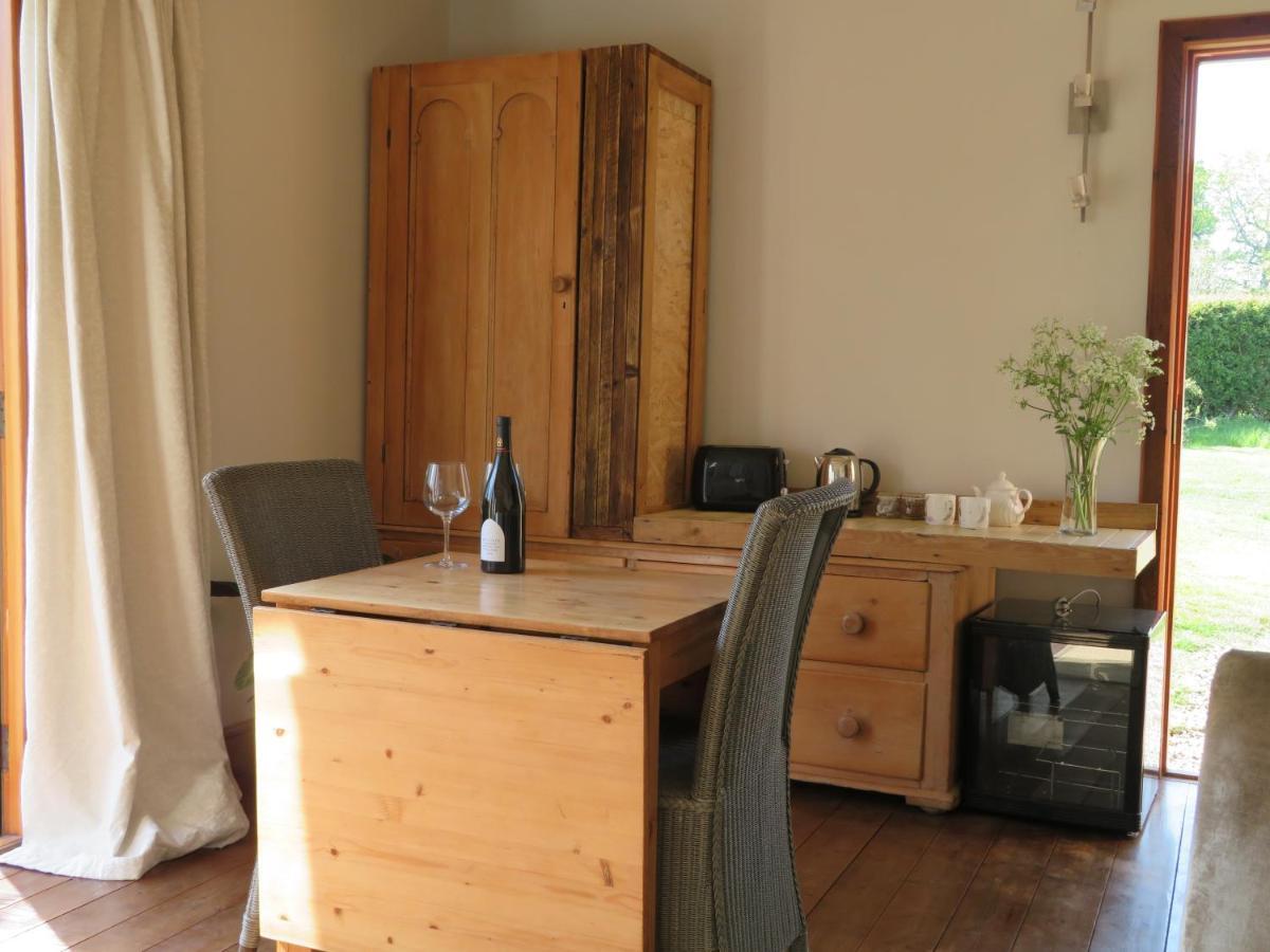 Wilderness B&B 3 Self Contained Rooms Nr Sissinghurst Headcorn Exteriör bild