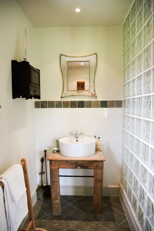 Wilderness B&B 3 Self Contained Rooms Nr Sissinghurst Headcorn Exteriör bild