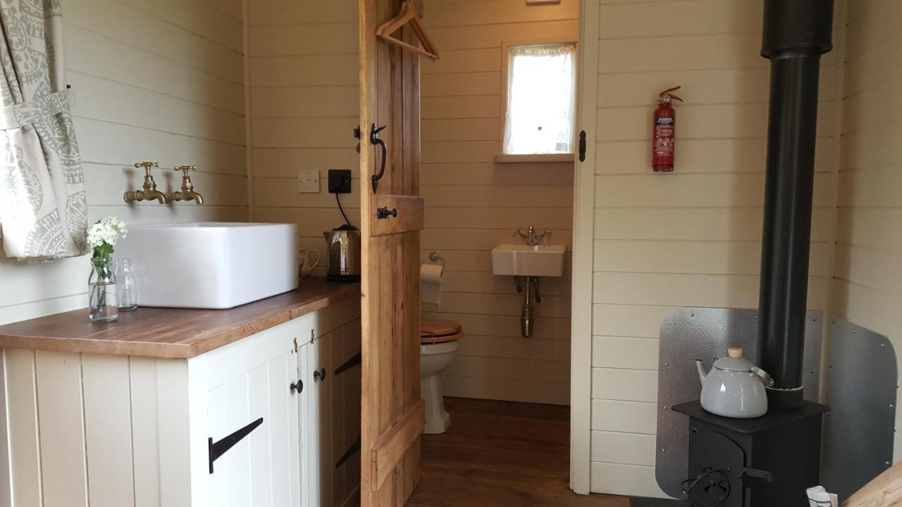Wilderness B&B 3 Self Contained Rooms Nr Sissinghurst Headcorn Exteriör bild